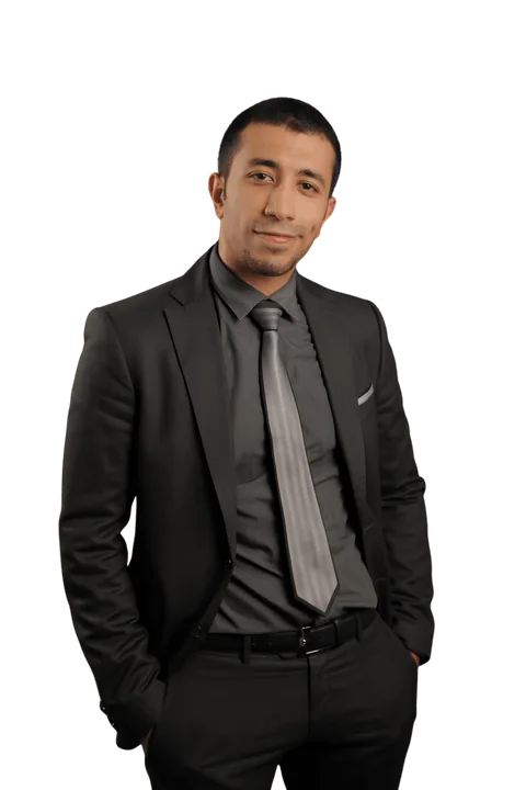 عمر، مؤسس دكتور بيزنس